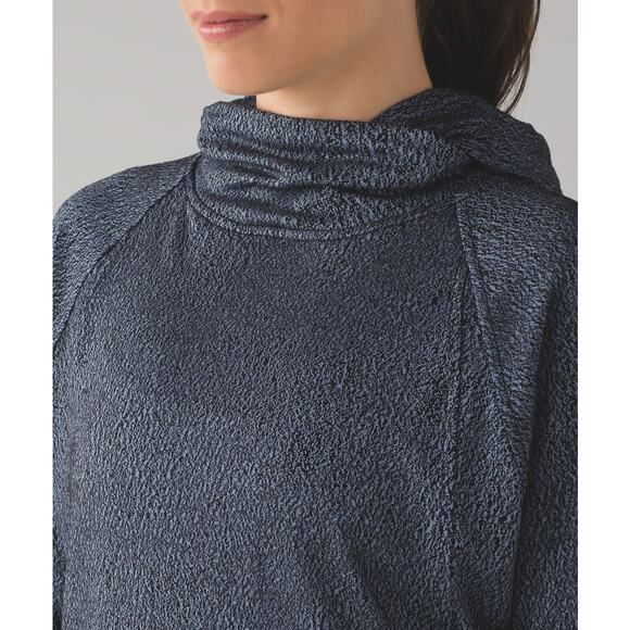 Lululemon Pick Up The Pace Long Sleeve Hoodie Blue Denim Luon Jacquard Size 10 - Picture 3 of 11